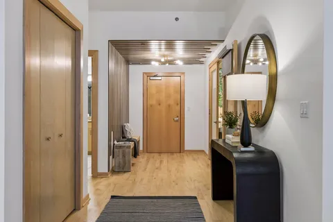$600,000 | 215 10th Avenue South, Unit 411, Minneapolis, MN 55415