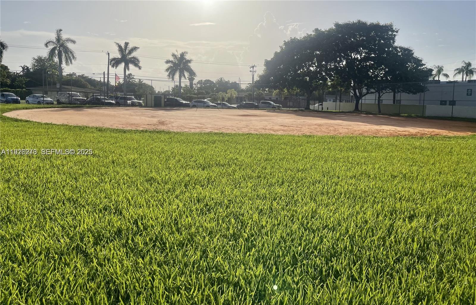 7250 Southwest 94th Place, Unit B6 Miami, FL 33173 - Photo 21 of 23 a view of a yard