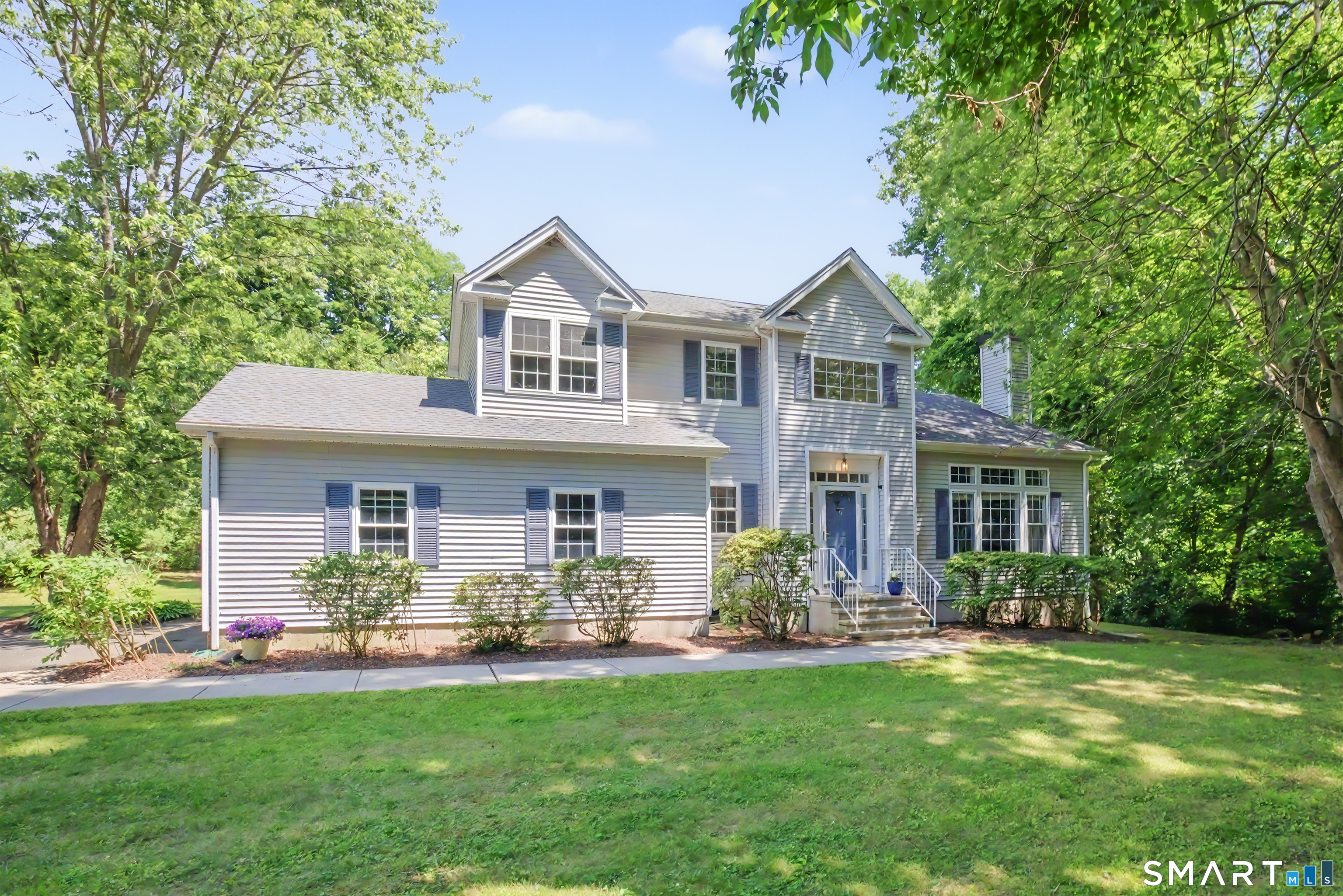 39 Greenbriar Road Oxford, CT 06478 - Photo 1 of 40