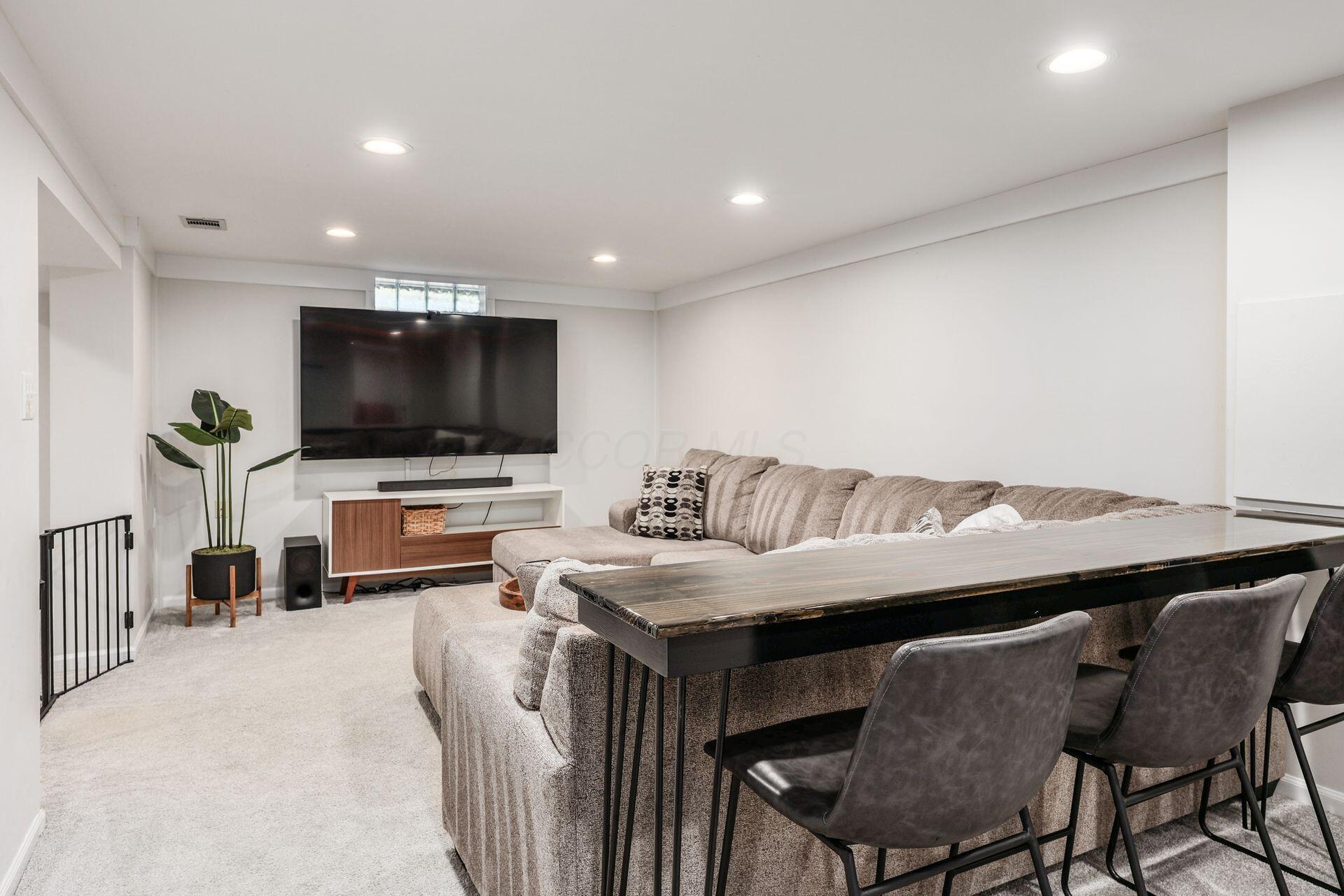 2486 Cranford Road Columbus, OH 43221 - Photo 22 of 35 LL Rec Room