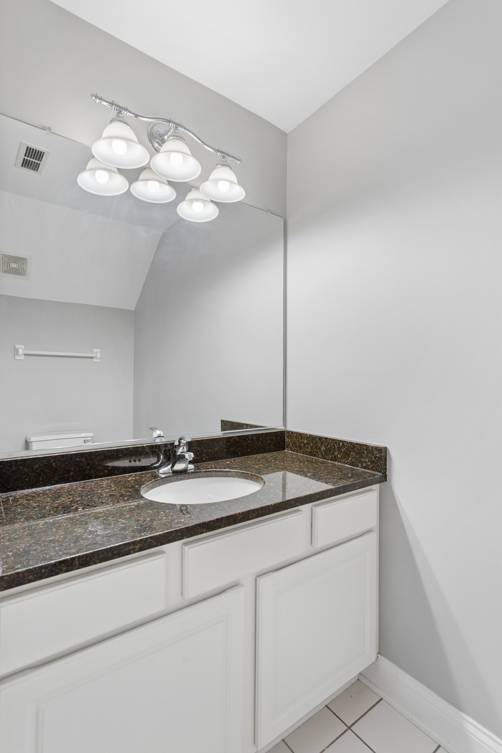43 Foxcroft Road, Unit 43127 Naperville, IL 60565 - Photo 9 of 19