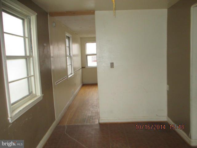 4922 Greencrest Road Baltimore, MD 21206 - Photo 6 of 13 Interior (General)