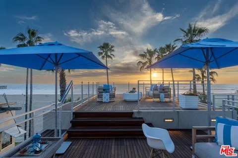 a view of an ocean