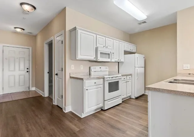 $1,895 | 101 Ella Kinley Circle, Unit 303, Myrtle Beach, SC 29588