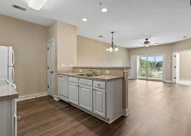 $1,895 | 101 Ella Kinley Circle, Unit 303, Myrtle Beach, SC 29588