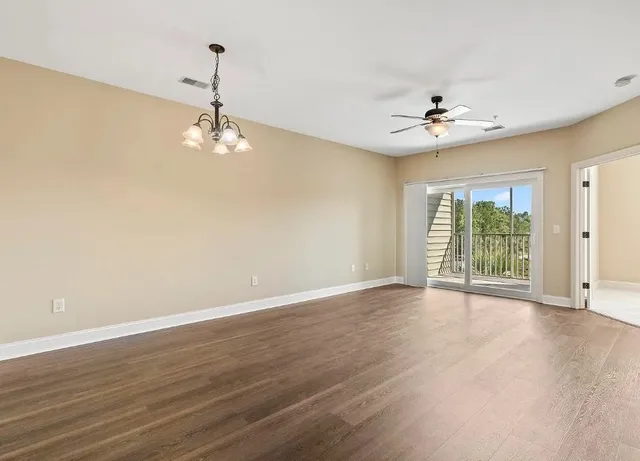 $1,895 | 101 Ella Kinley Circle, Unit 303, Myrtle Beach, SC 29588