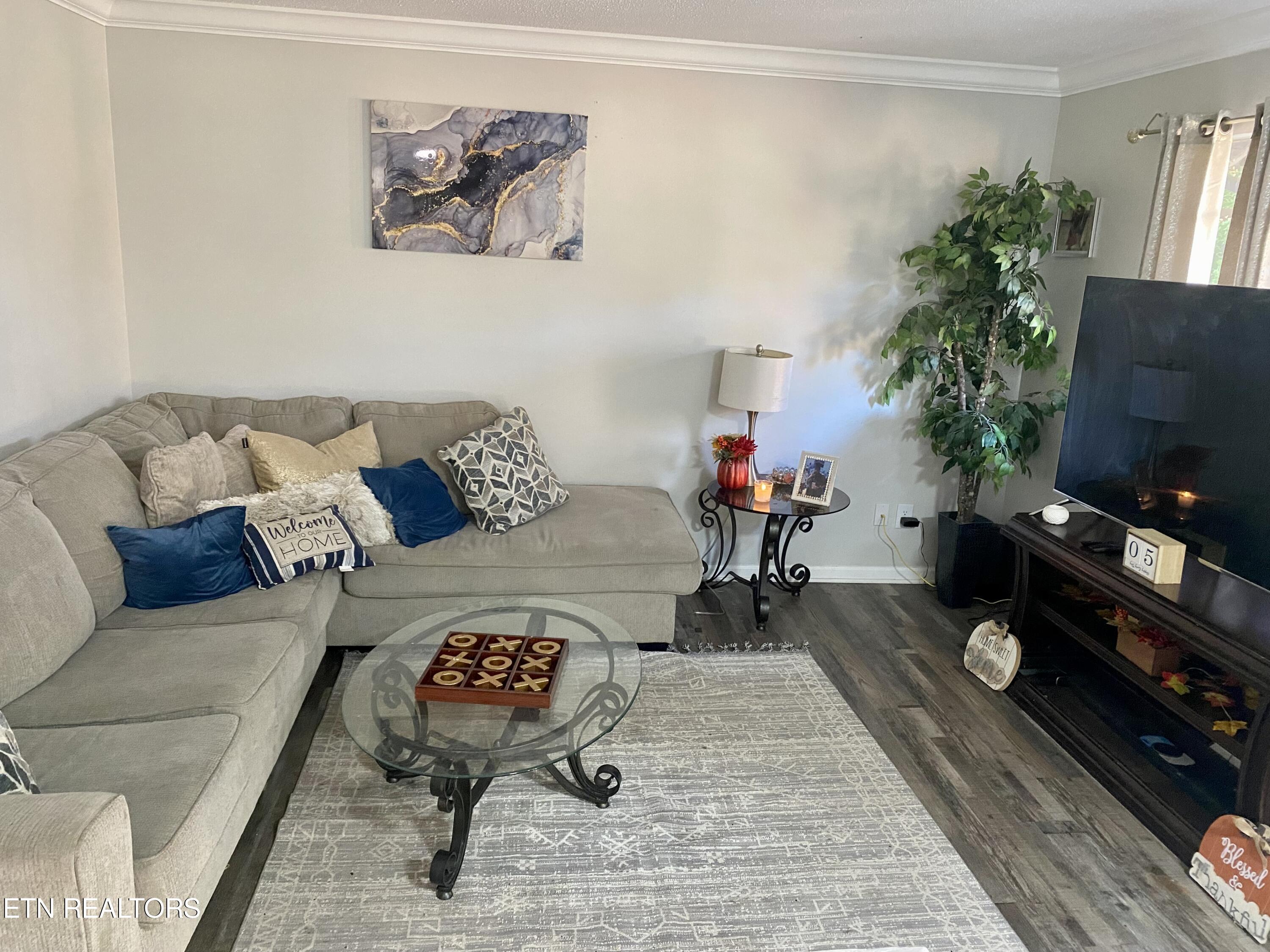 7304 Sterling Road Hixson, TN 37343 - Photo 6 of 21 Livingroom