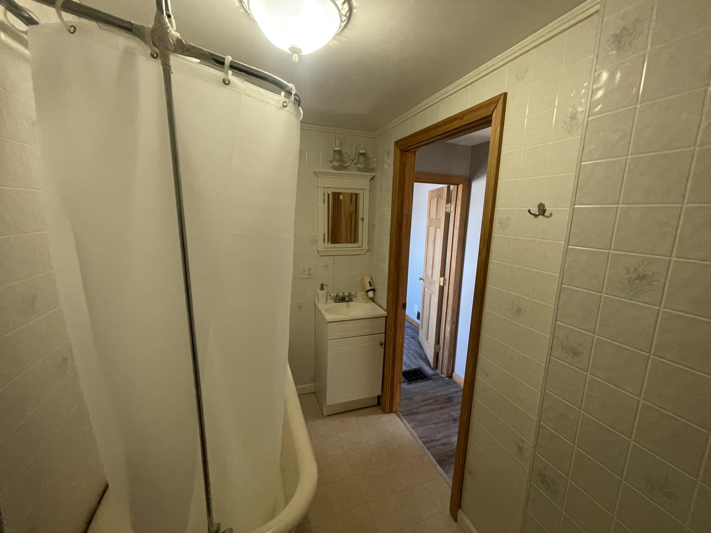 72 East Terrace Millinocket, ME 04462 - Photo 14 of 27 IMG_5518