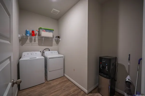 $1,900 | 4915 Ranahan Pass, St. Hedwig, TX 78152