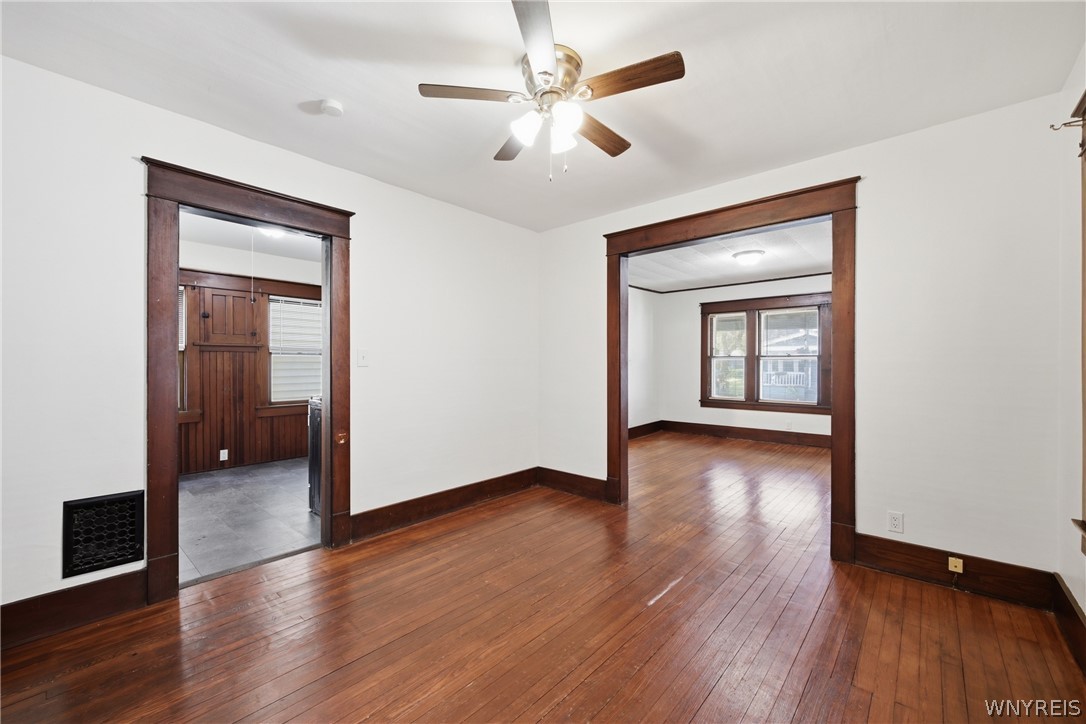 95 Custer Street Buffalo, NY 14214 - Photo 9 of 43