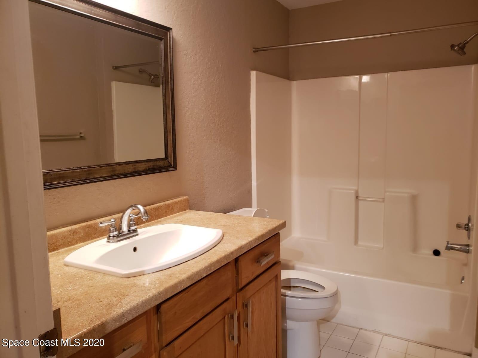 5447 Vineland Road, Unit 1108 Orlando, FL 32811 - Photo 6 of 7 Picture4