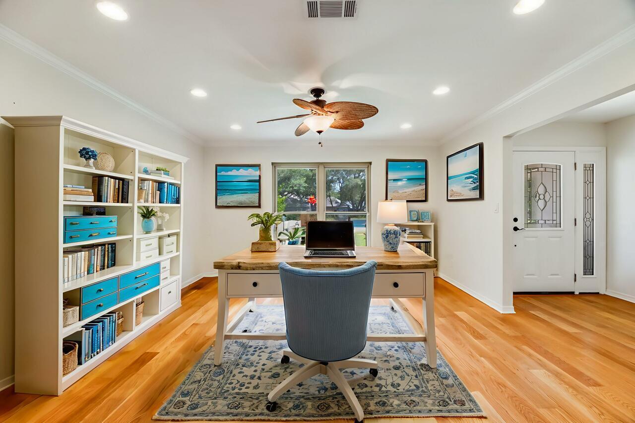 5 Cahaba Court Destin, FL 32541 - Photo 18 of 44 a living room with furniture and a wooden floor