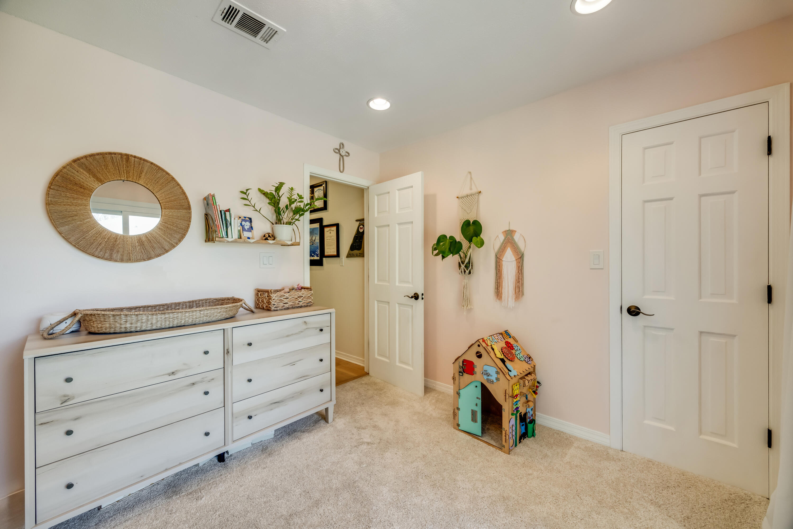 5 Cahaba Court Destin, FL 32541 - Photo 26 of 44 a bedroom with a bed and a dresser
