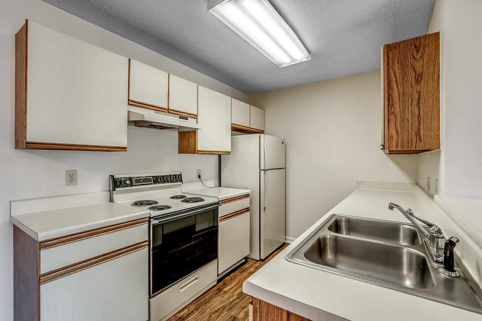 8725 Chandler Drive, Unit E Surfside Beach, SC 29575 - Photo 9 of 35