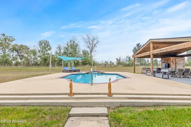$499,900 | 11325 Highway 92, Maurice, LA 70555