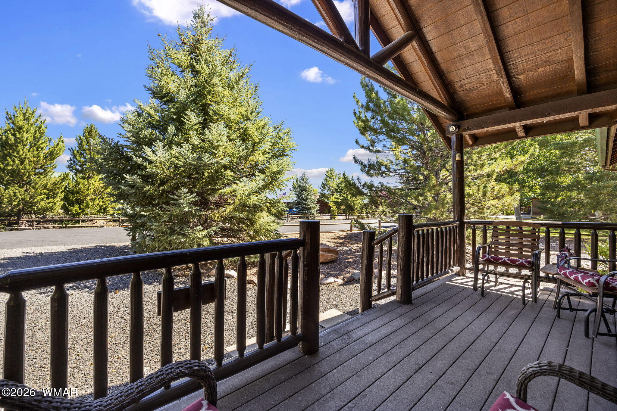 2335 Buffalo Loop Overgaard, AZ 85933 - Photo 21 of 56