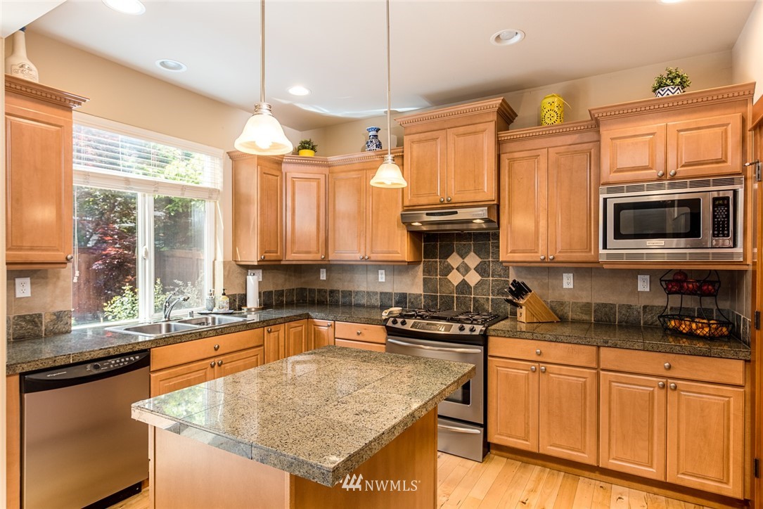 23504 9th Avenue Southeast, Unit 37 Bothell, WA 98021 - Photo 7 of 24