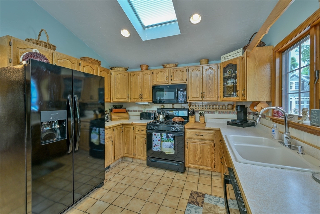 246 Manning Street Needham, MA 02492 - Photo 18 of 42