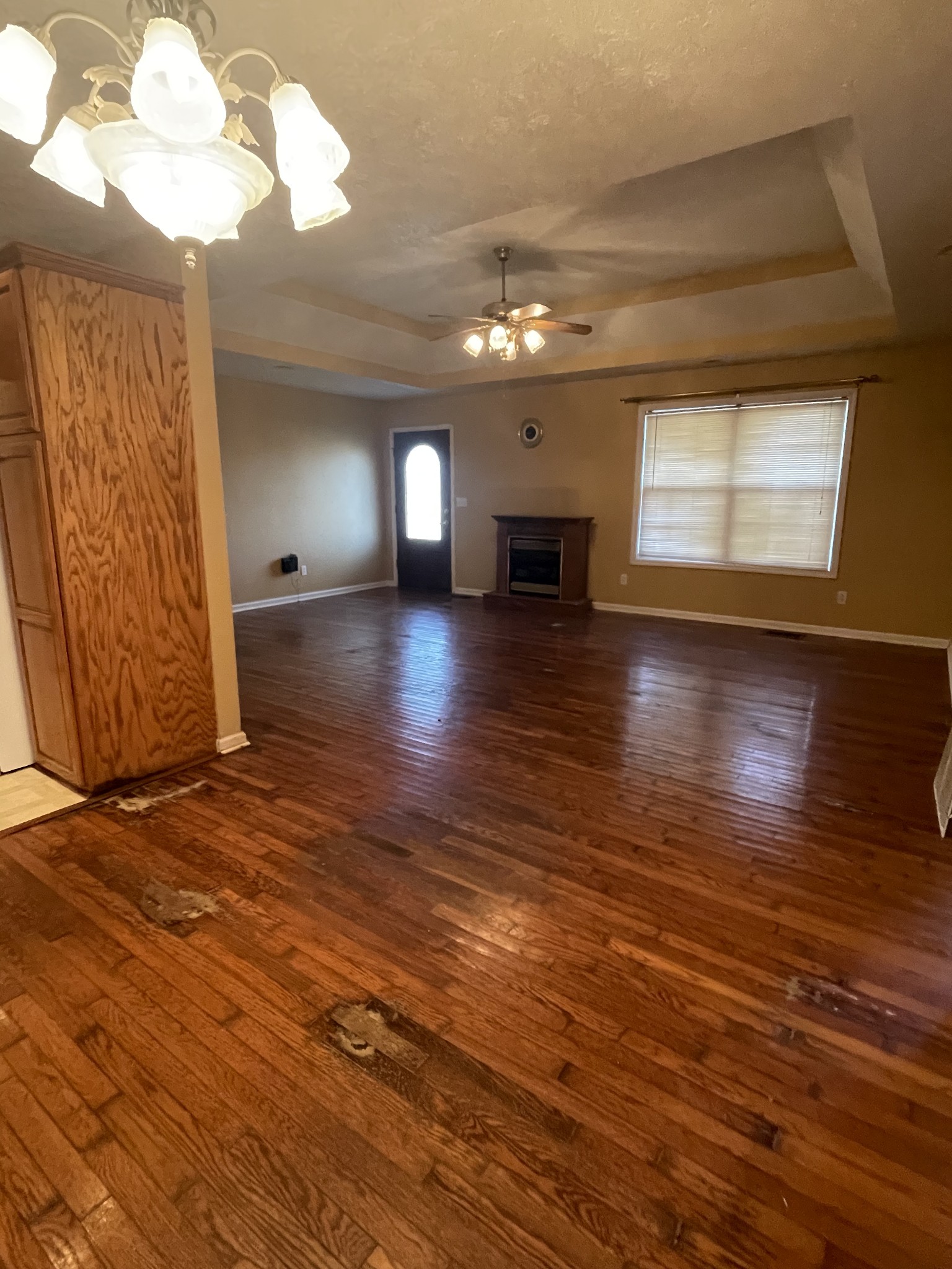 140 Dixon Road Lafayette, TN 37083 - Photo 17 of 30 a view of empty room with wooden floor and fan