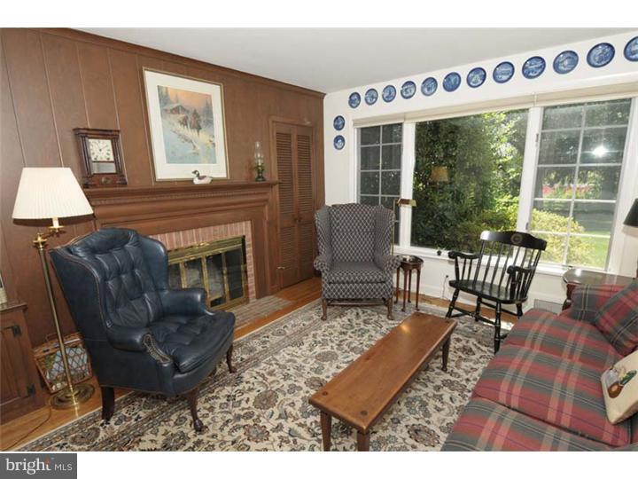 924 Oak Ridge Road Bryn Mawr, PA 19010 - Photo 11 of 21 Den