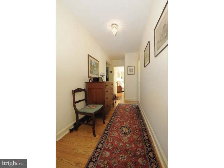 924 Oak Ridge Road Bryn Mawr, PA 19010 - Photo 13 of 21 Hallway