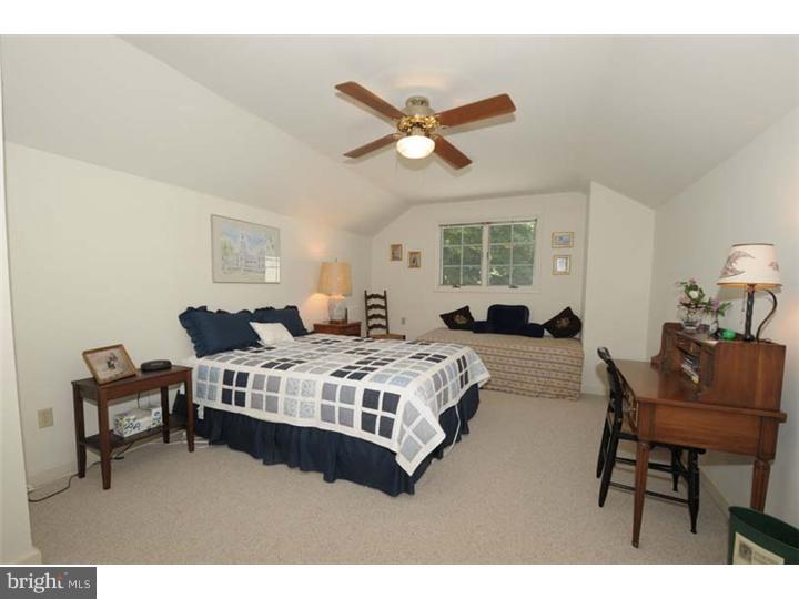 924 Oak Ridge Road Bryn Mawr, PA 19010 - Photo 16 of 21 Bedroom 4