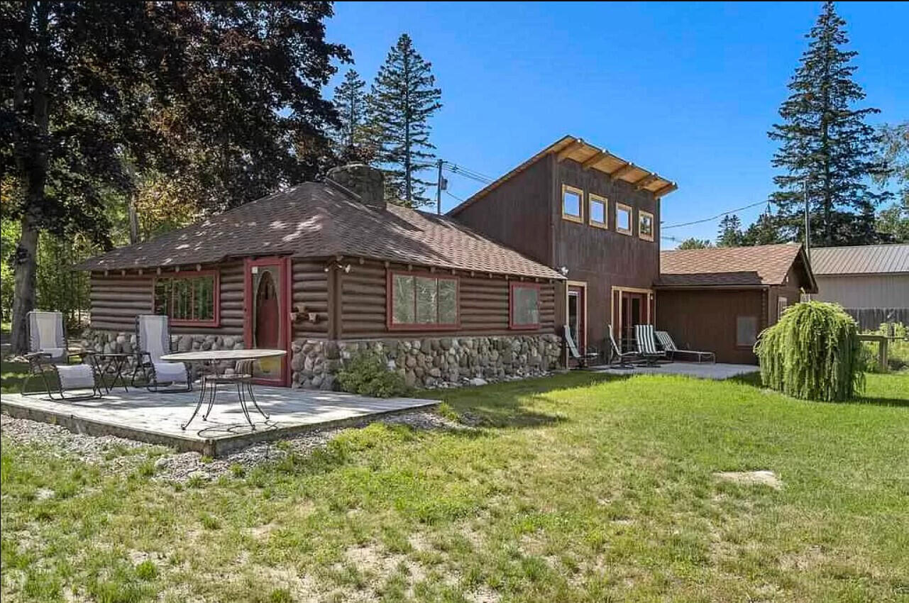 5712 Highway 23 Cheboygan, MI 49721 - Photo 2 of 23 Gallery Image 2