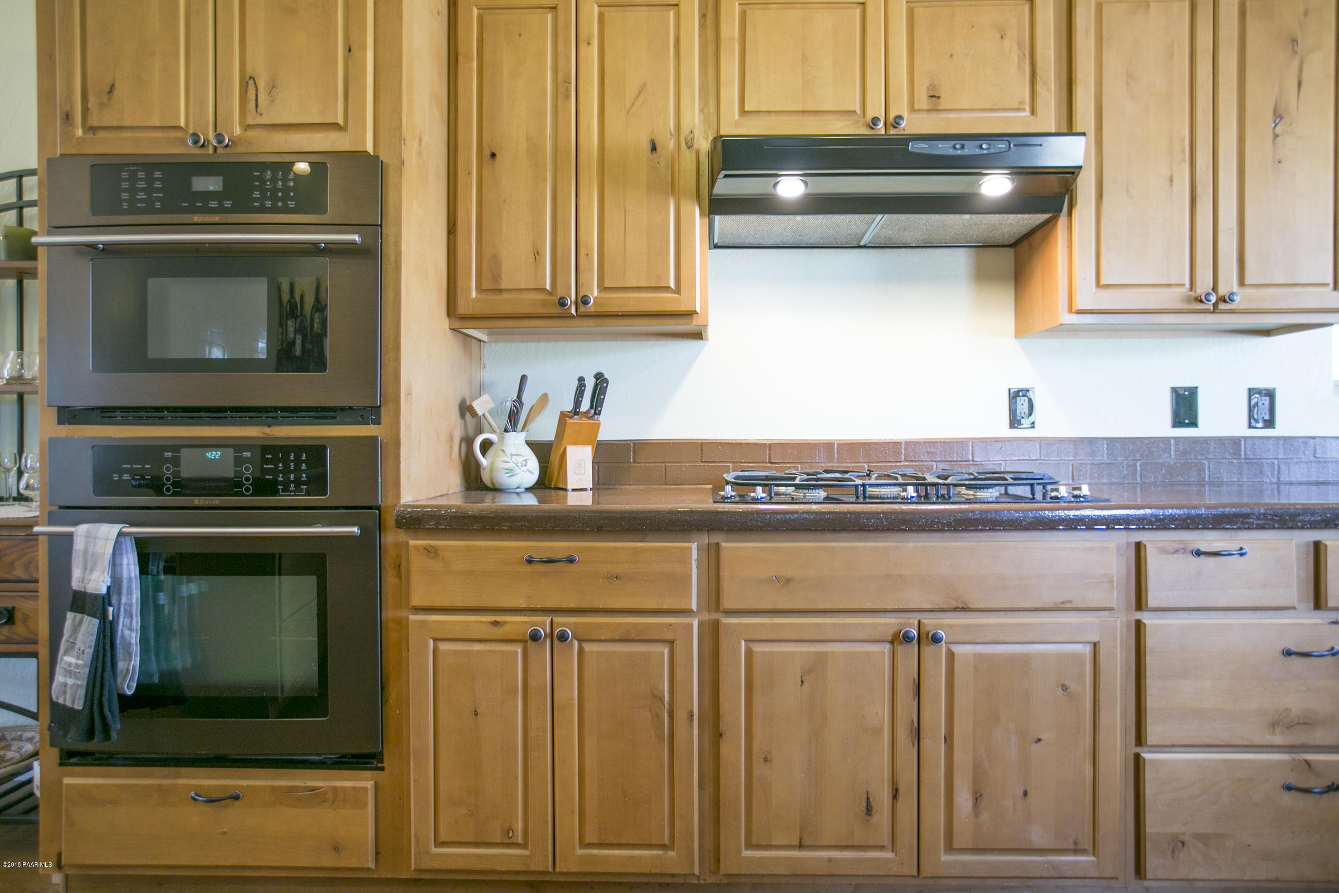 7265 North Race Track Road Prescott, AZ 86305 - Photo 13 of 30 Concrete counters