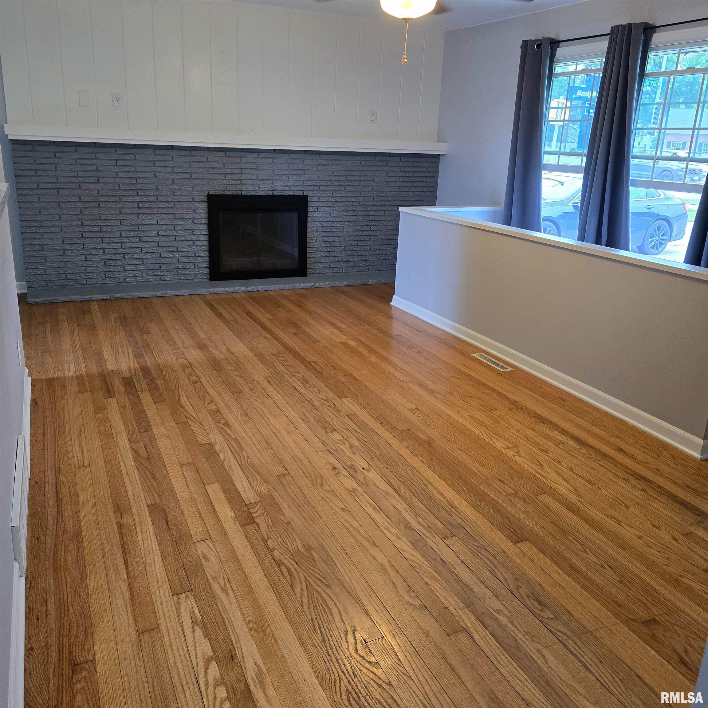 1738 Middle Road Bettendorf, IA 52722 - Photo 6 of 20 Gallery Image 6