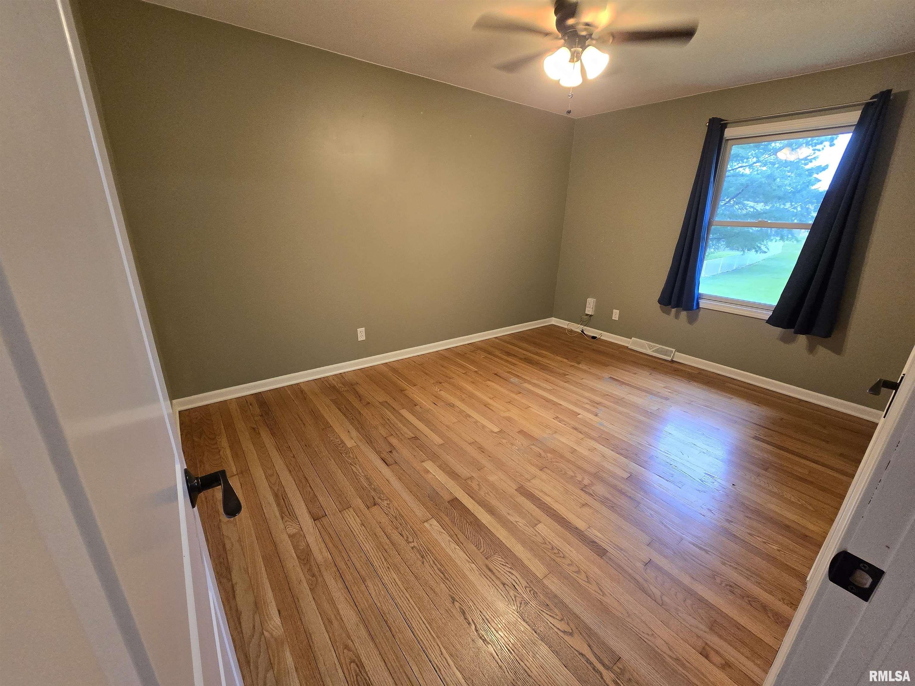 1738 Middle Road Bettendorf, IA 52722 - Photo 8 of 20 Gallery Image 8