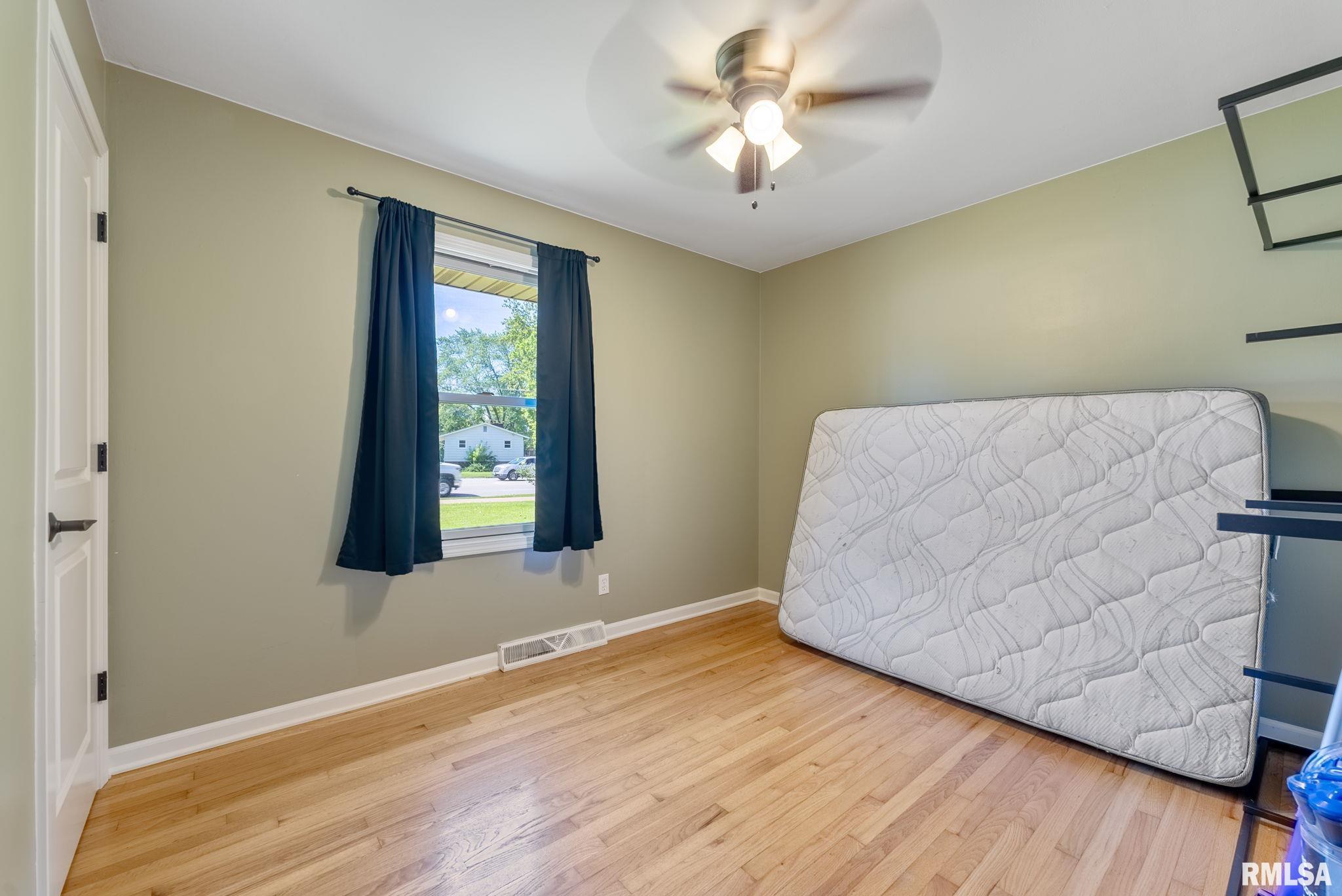 1738 Middle Road Bettendorf, IA 52722 - Photo 9 of 20 Gallery Image 9
