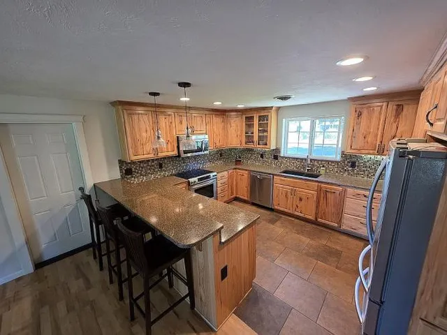 $899,474 | 81988 Hillview Drive, Creswell, OR 97426