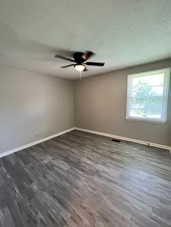 $1,700 | 802 Knox Lane, Clarksville, TN 37042