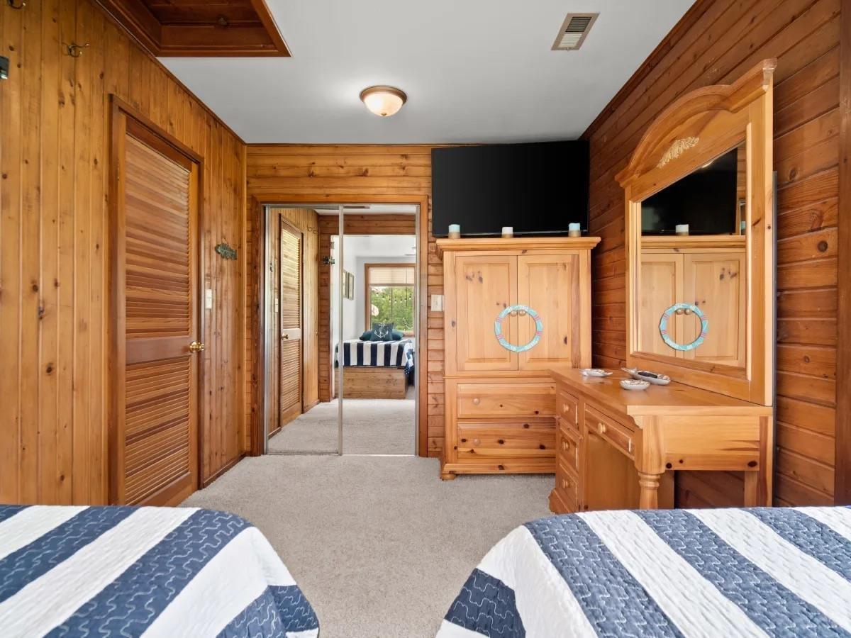 259 Ems R4 Lane Pierceton, IN 46562 - Photo 18 of 32