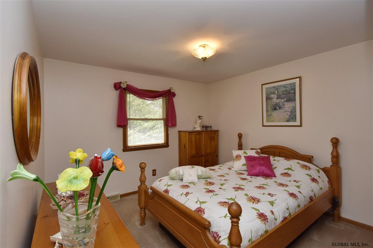 100 Putnam Road Rotterdam, NY 12306 - Photo 12 of 23 Photo 13