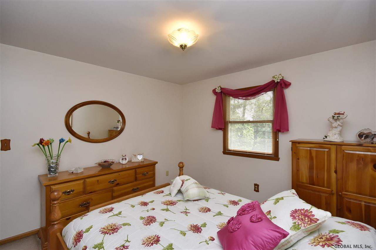 100 Putnam Road Rotterdam, NY 12306 - Photo 13 of 23 Photo 14