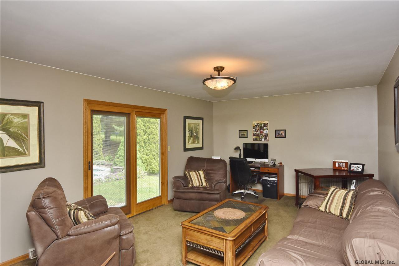 100 Putnam Road Rotterdam, NY 12306 - Photo 3 of 23 Photo 4