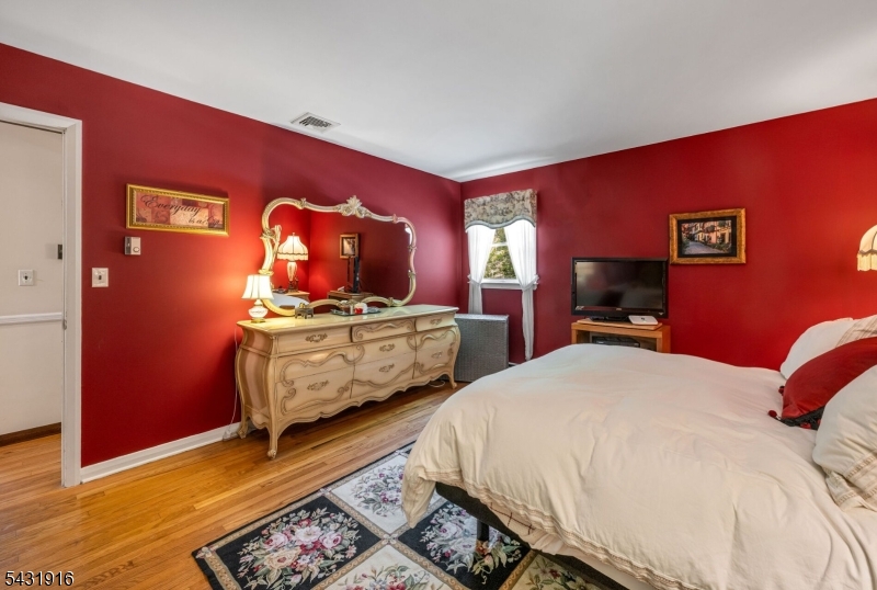 19 Rabbit Run West Milford, NJ 07435 - Photo 16 of 31