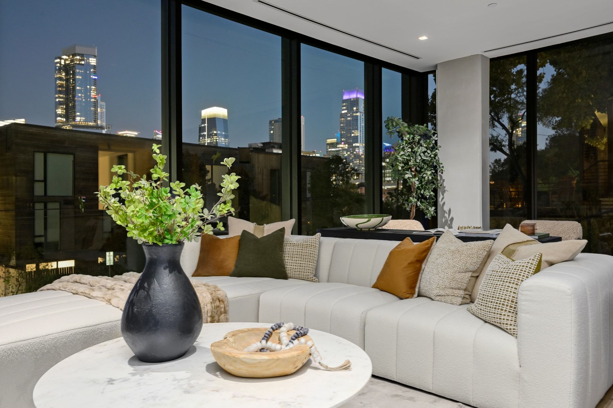 1006 Baylor Street, Unit 201 Austin, TX 78703 - Photo 23 of 40