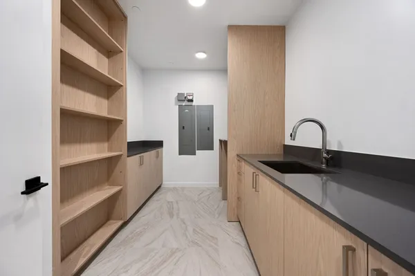 $3,695,000 | 1006 Baylor Street, Unit 201, Austin, TX 78703