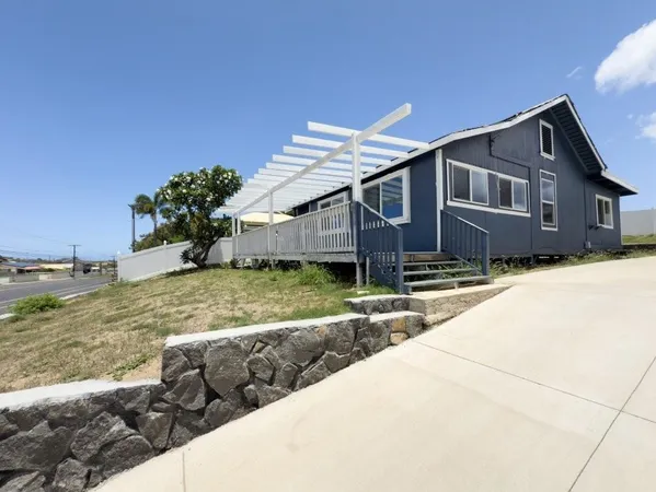 $720,000 | 225 South Papa Avenue, Kahului, HI 96732