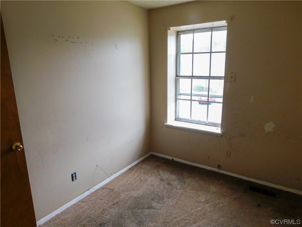 404 Roxana Road Henrico, VA 23075 - Photo 17 of 27 Gallery Image 17