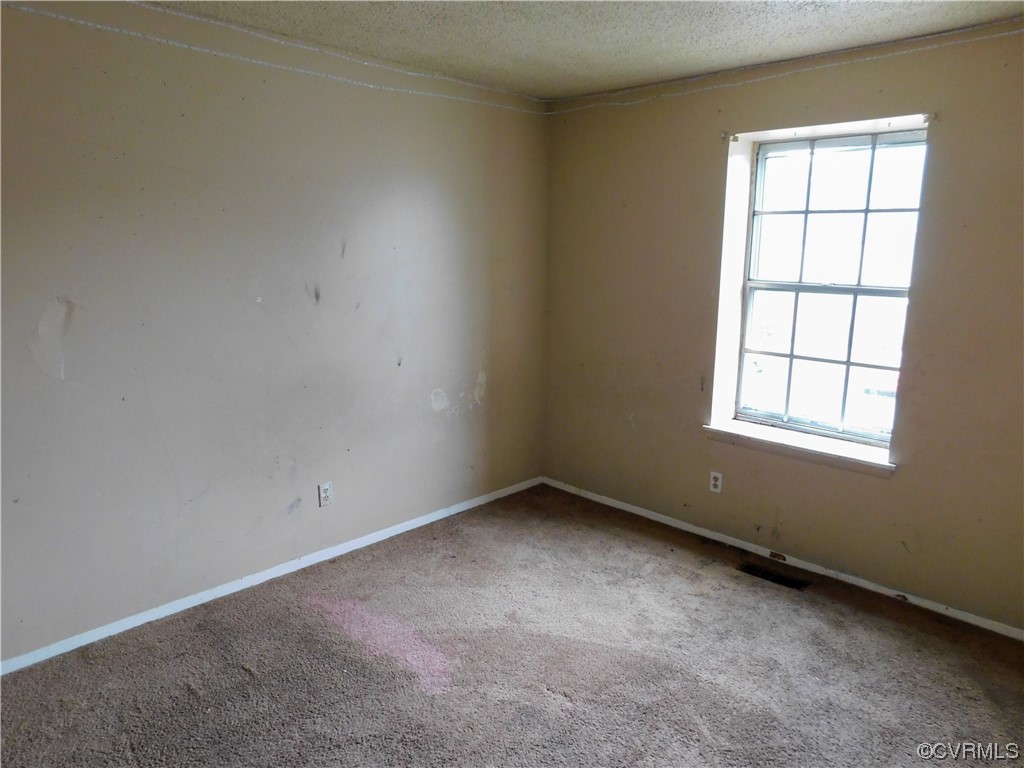 404 Roxana Road Henrico, VA 23075 - Photo 20 of 27 Gallery Image 20