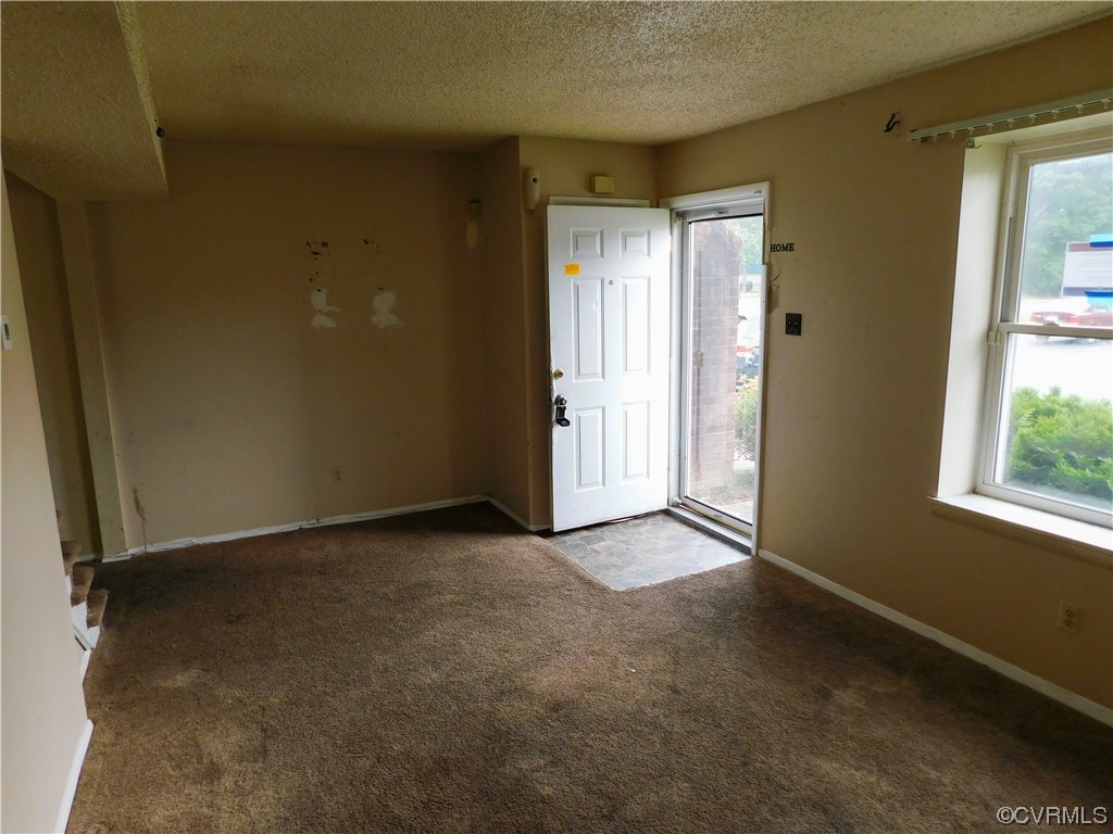 404 Roxana Road Henrico, VA 23075 - Photo 5 of 27 Gallery Image 5