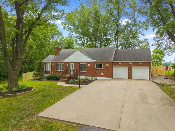 $360,000 | 8715 State Avenue, Kansas City, KS 66112