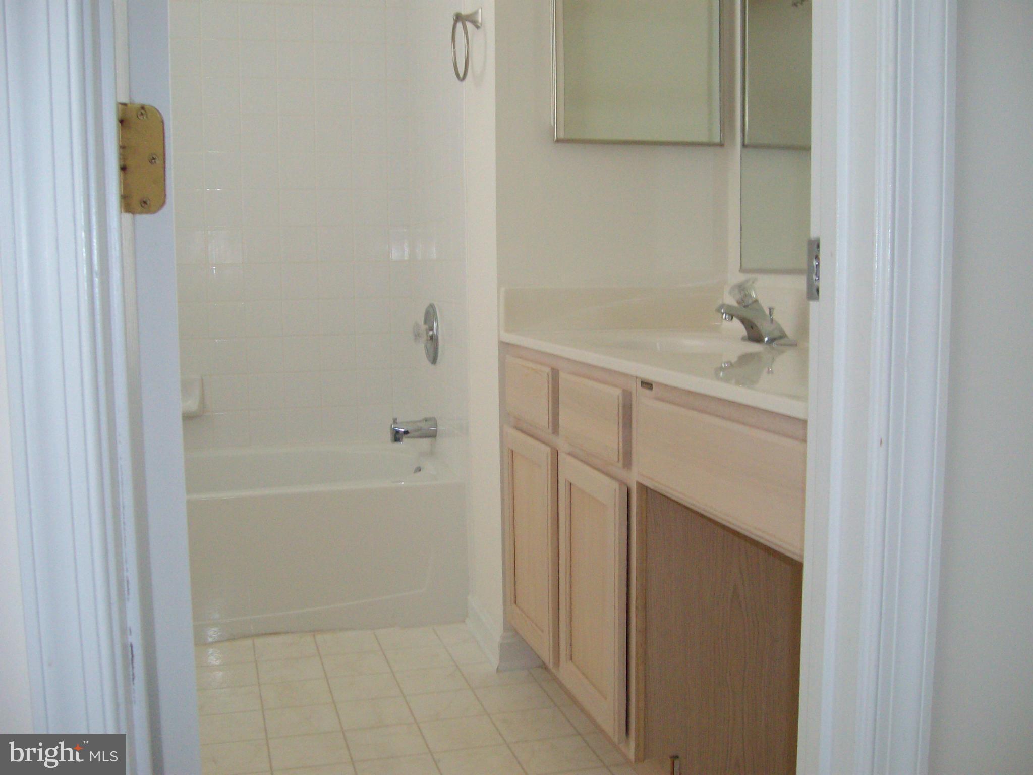606 Kingfisher Road Edgewood, MD 21040 - Photo 23 of 24 Bath (Master)