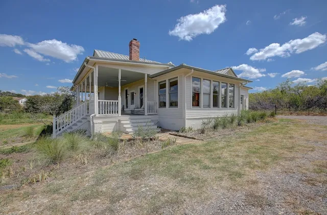 $1,099,000 | 11228 Parsons Road, Manor, TX 78653