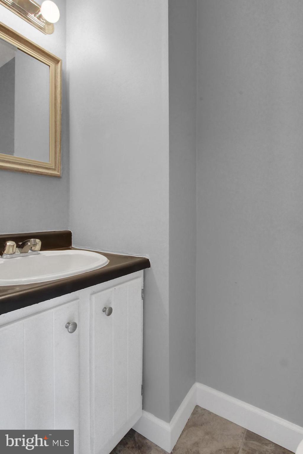 632 Lopax Road Harrisburg, PA 17112 - Photo 14 of 25 Bathroom