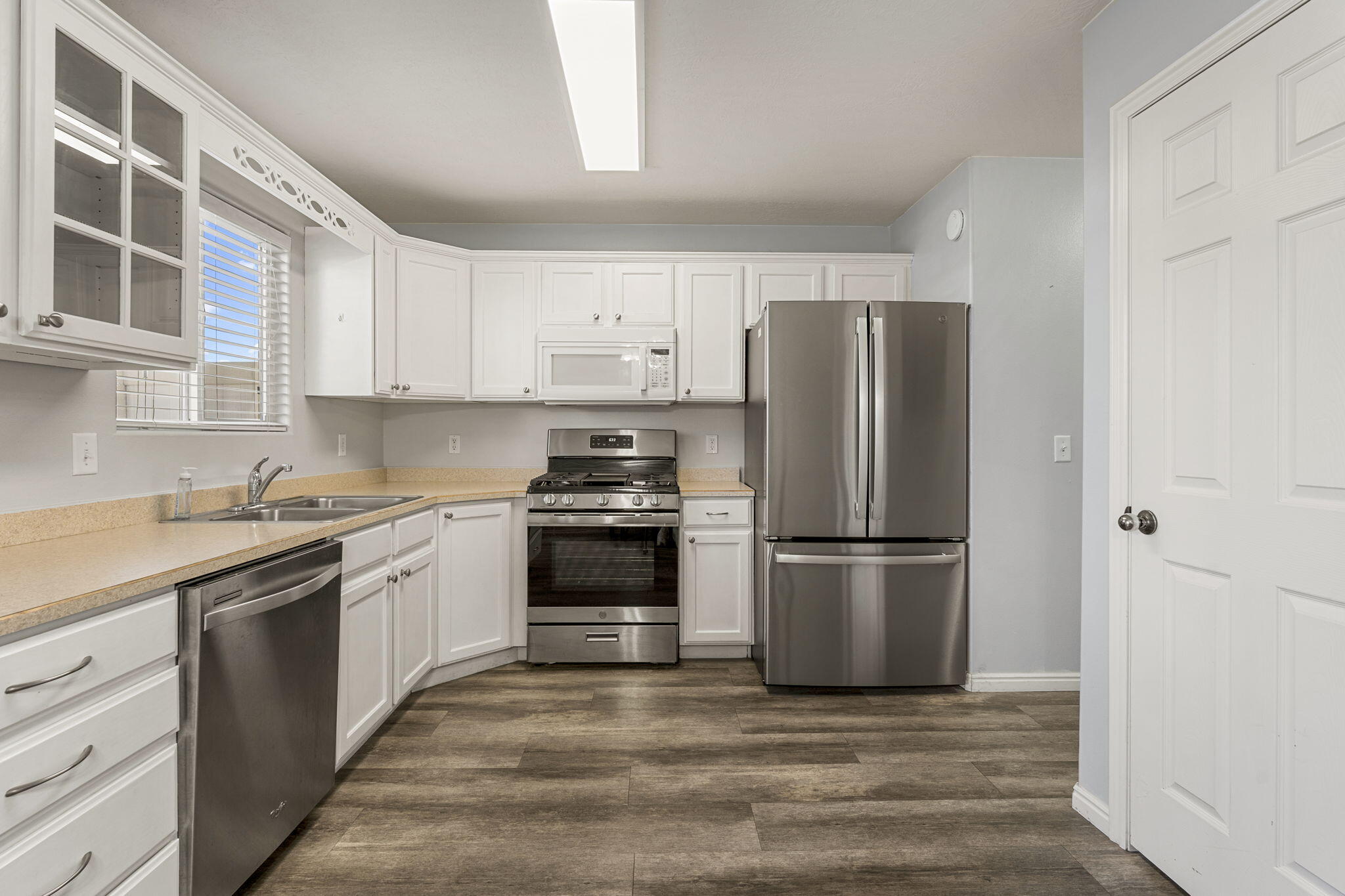 1148 Northfield Road, Unit 78 Cedar City, UT 84721 - Photo 9 of 32 Kitchen