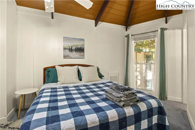 $198,900 | 103 Hornbeam Road, Unit 1A, Beech Mountain, NC 28604